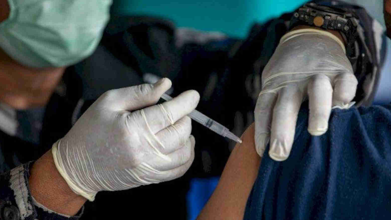 Parah, Oknum Nakes Ganti Vaksin dengan Air Garam, 8.600 Warga Sudah Disuntik