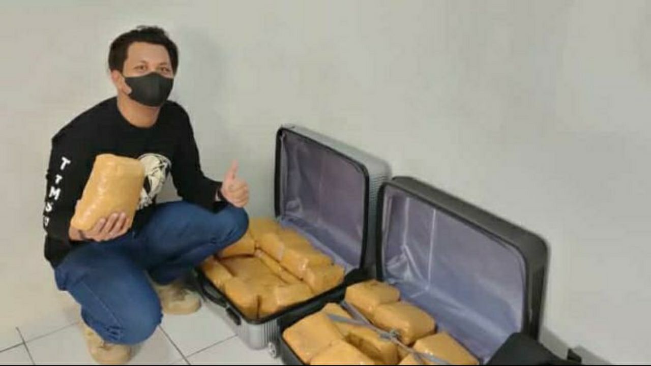 Jaringan Internasional dari Malaysia Ditangkap dengan 40 Kg Sabu dan 4.000 Butir Ekstasi