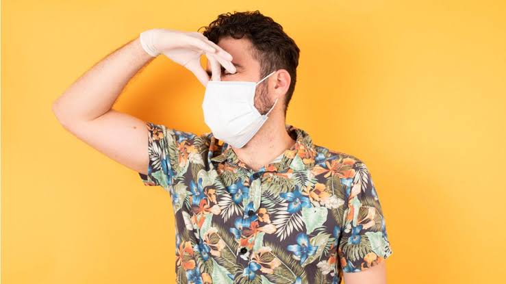 5 Cara Mudah Atasi Bau Mulut Akibat Menggunakan Masker
