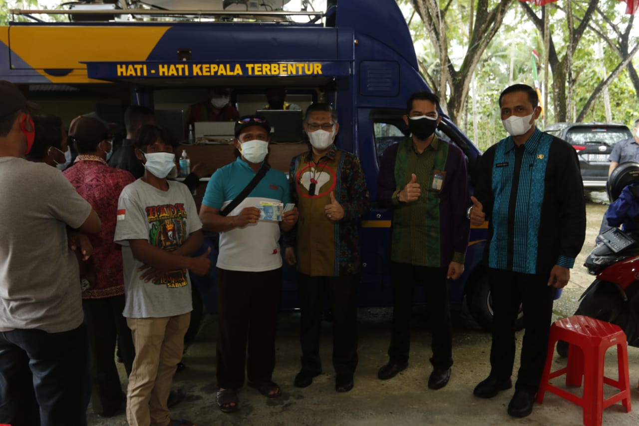 790 Nelayan di Kecamatan Abeli dan Nambo Dapat Bantuan dari Pemkot Kendari