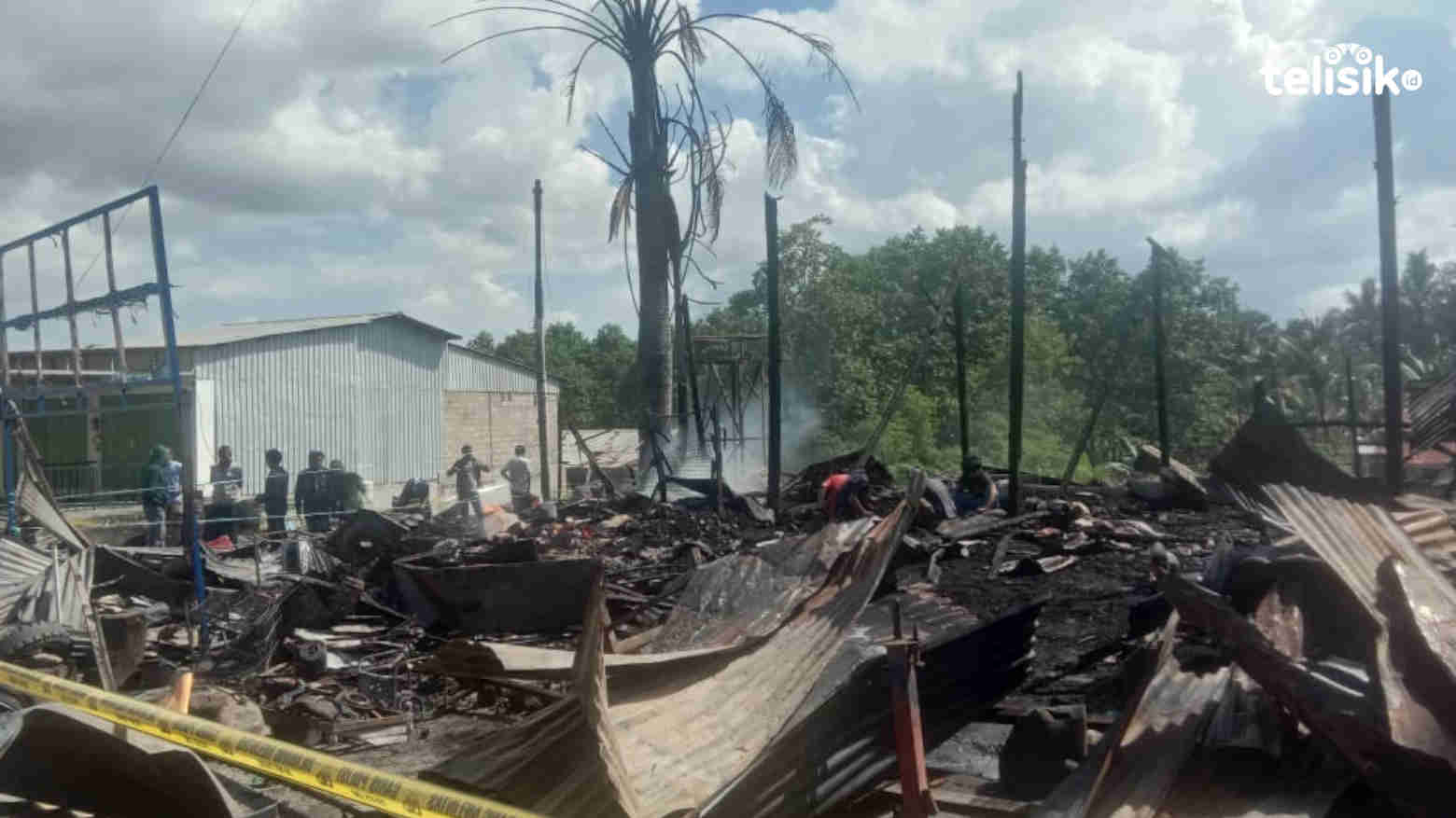 7 Bangunan di Kawasan Pasar Baru Rata Dilalap Api, Ini Pengakuan Warga