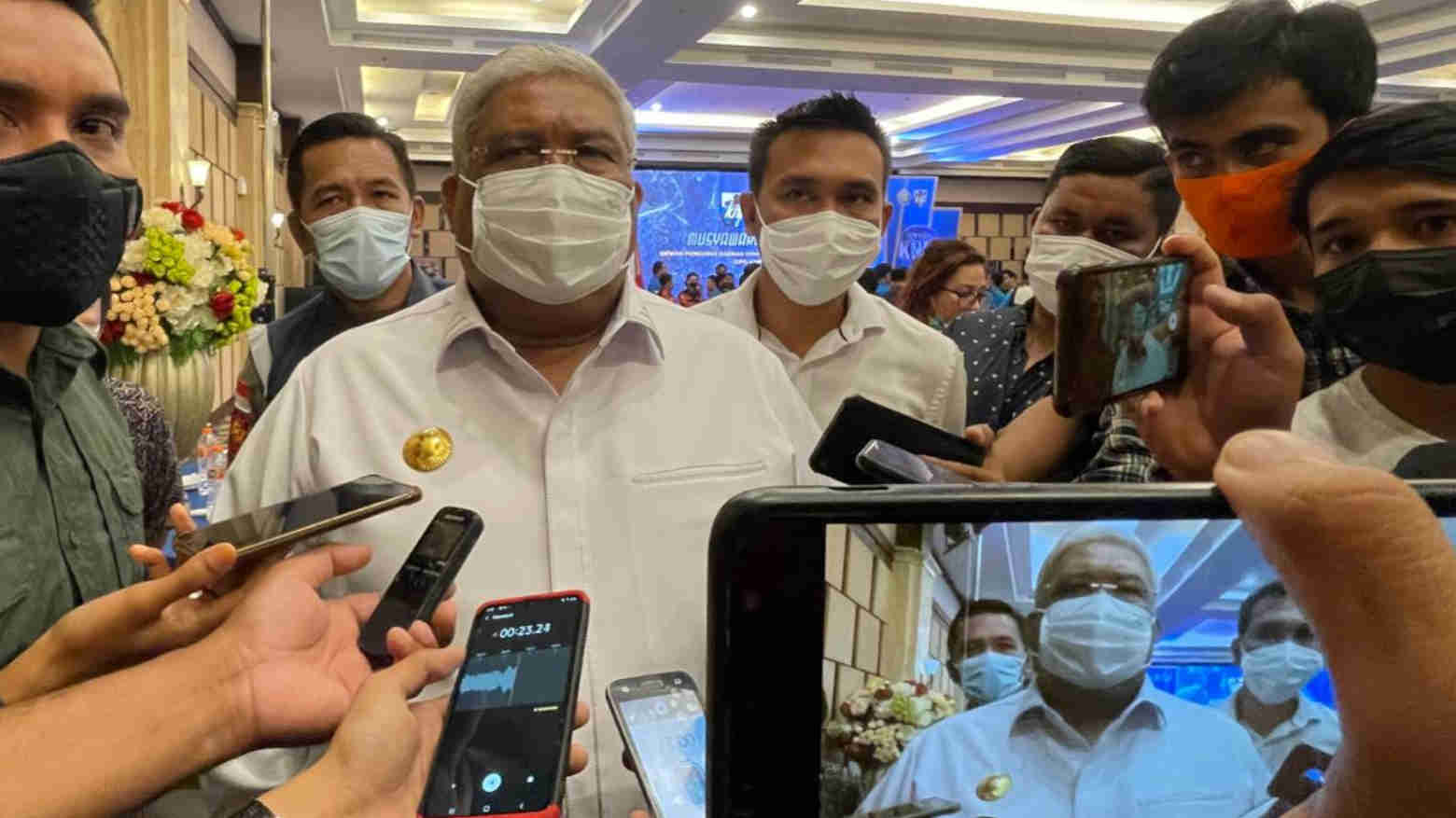 Bangga pada Apriyani, Gubernur Ali Mazi Siapkan Hadiah Kejutan