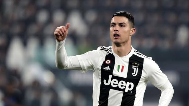Diisukan Pindah Klub, Cristiano Ronaldo Pastikan Bertahan di Juventus