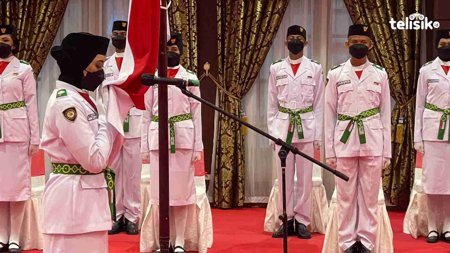 Gubernur Sultra Ali Mazi Kukuhkan Paskibraka 2021