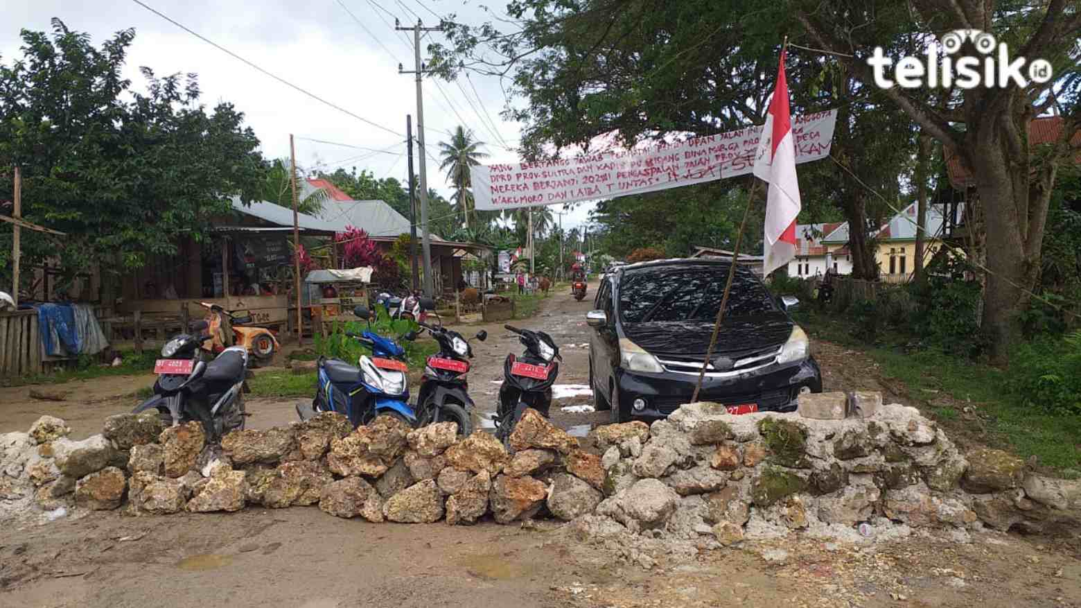 Jalan Provinsi di Muna Diblokir Total, Lima Randis Disandera