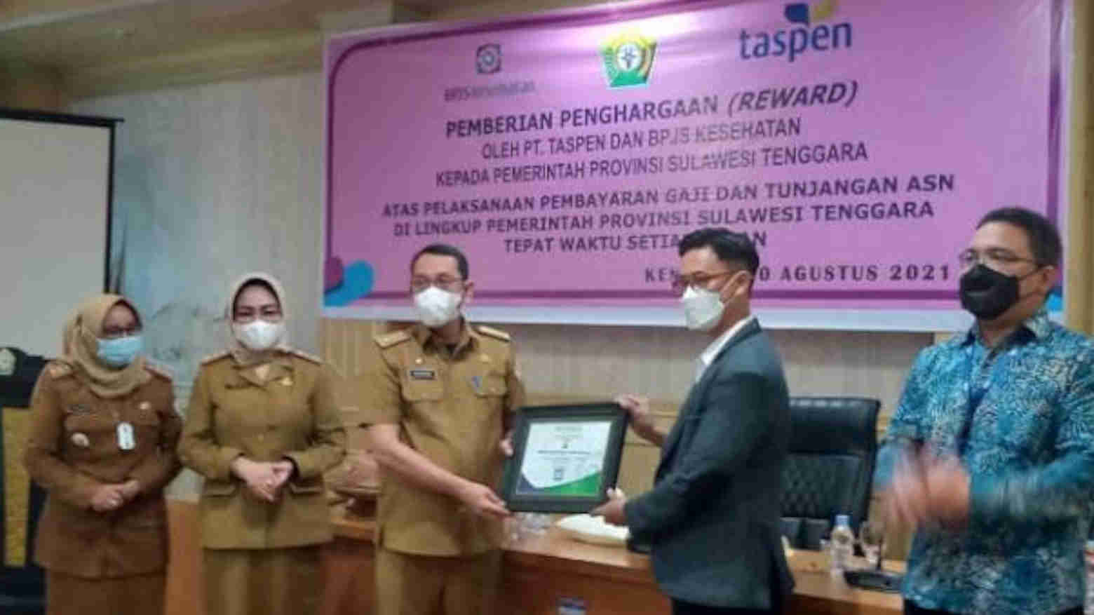 Pemprov Sultra Terima Penghargaan dari PT Taspen dan BPJS Kesehatan