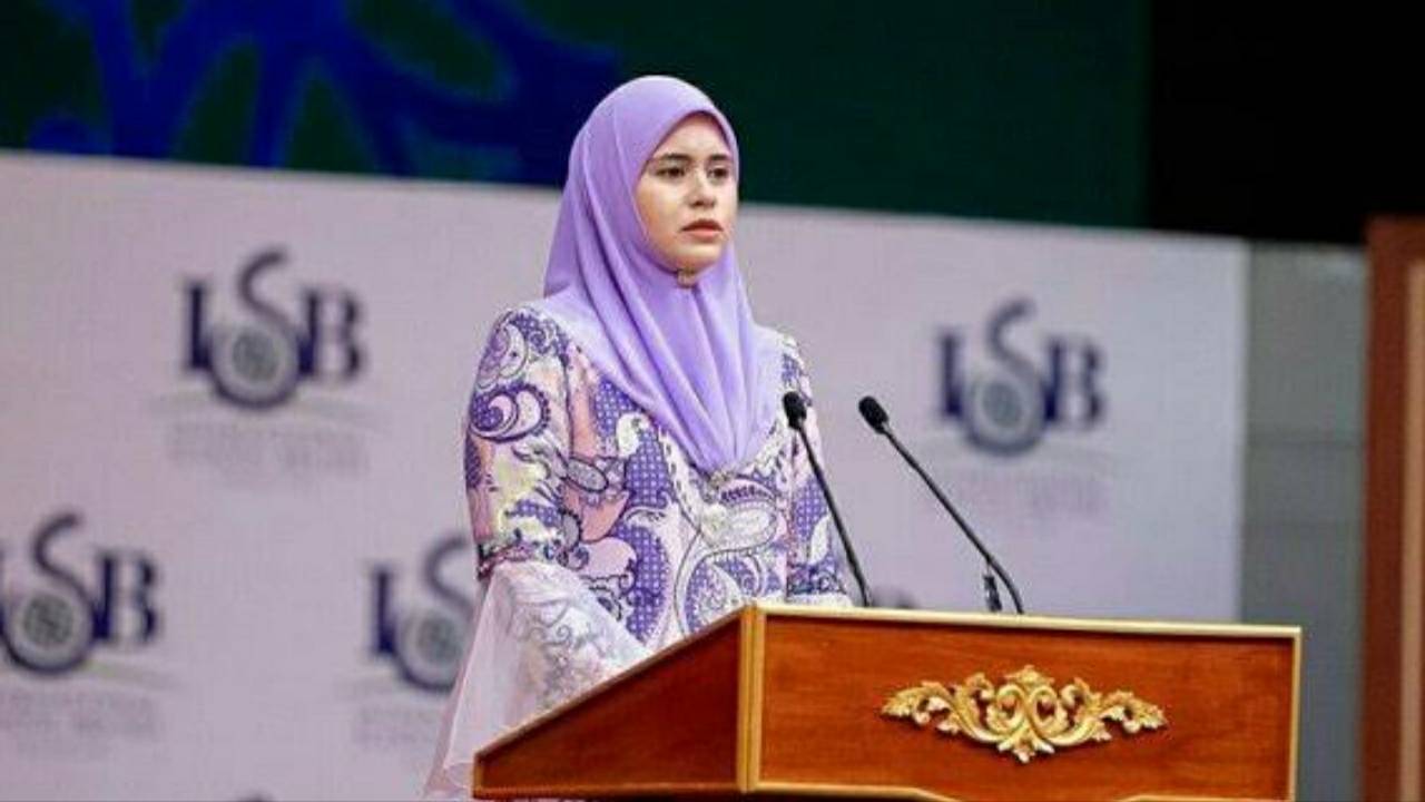 Sarah Salleh: Kiprahnya di Tengah Status Calon Ratu Brunei Darussalam