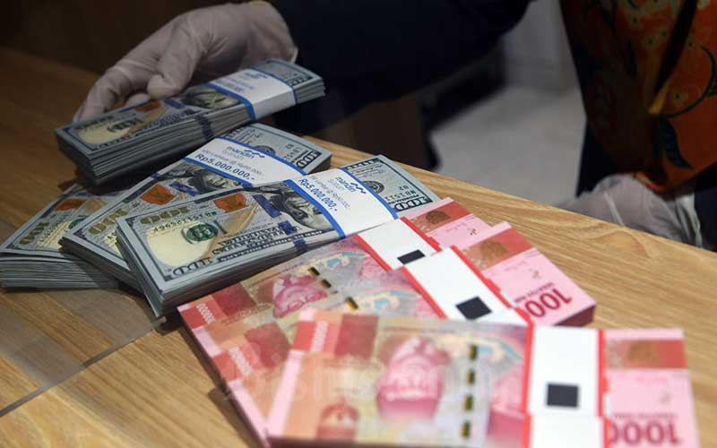 Waduh, Selama Pandemi Orang Indonesia Hobi Pinjam Uang hingga Rp 221,56 Triliun