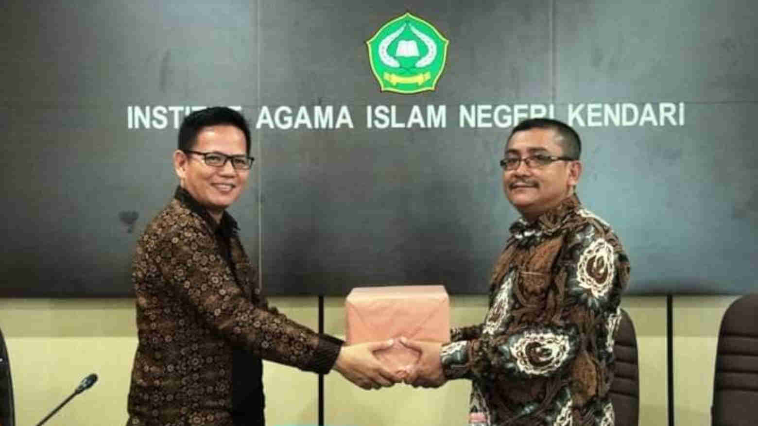 Wakil Rektor II IAIN Kendari Raih Guru Besar di Usia 46 Tahun