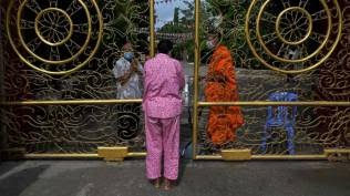 Hampir 50 Biksu Positif COVID-19, Festival Kematian Dibatalkan