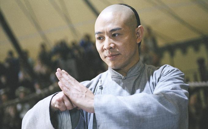 Berwarga Negara Singapura, Pemerintah China Blacklist Jet Li