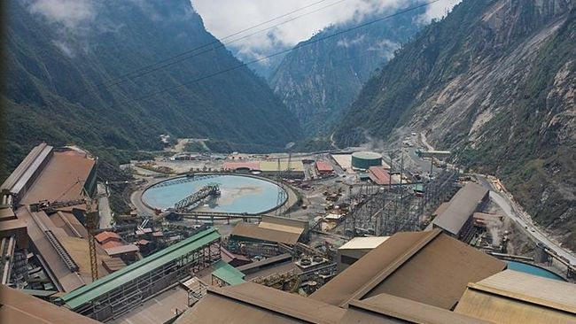 Disebut Terlibat Soal Tambang, Menteri Luhut Lapor Haris Azhar ke Polisi