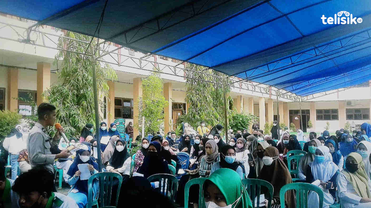 Membludak, Civitas Akademika Universitas Mandala Waluya Kendari Antusias Ikuti Vaksinasi