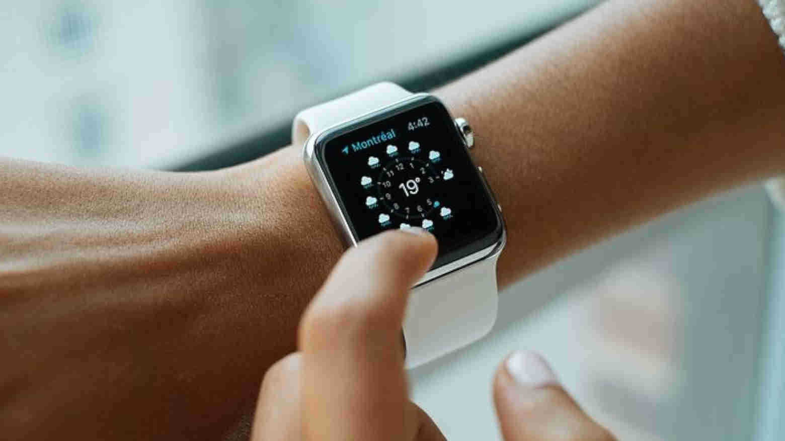 Mengenal Perangkat Smart Watch yang Bisa Terhubung dengan Smartphone