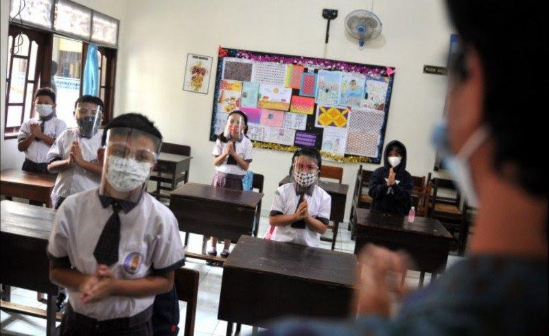 Orang tua Siswa di Wakatobi Antusias Sambut Pembelajaran Tatap Muka