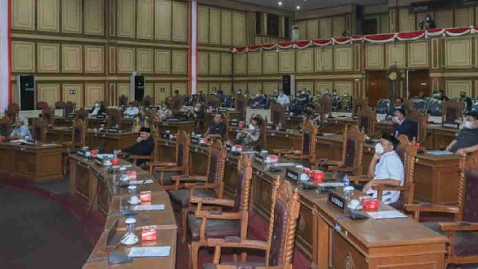 Paripurna di DPRD, Gubernur Paparkan Perekonomian Sultra Memasuki Semester Kedua