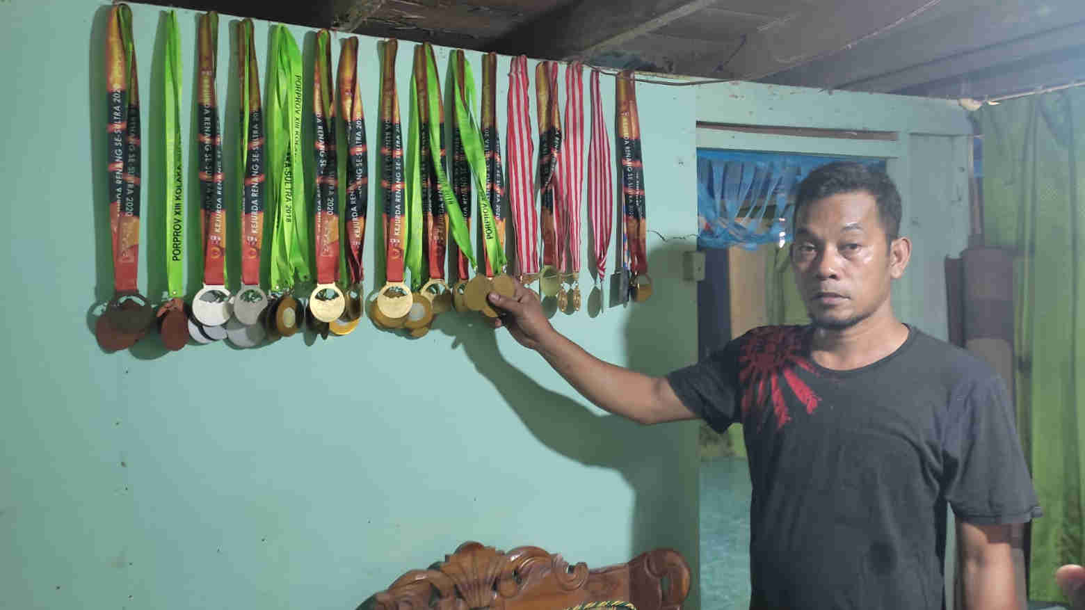 Putrinya Raih Mendali Pertama untuk Sultra, Ini Curahan Hati Ayah Aurilie Dhea Meisy