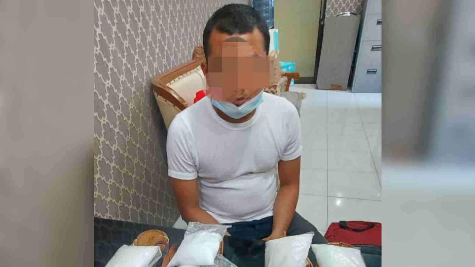 Terungkap, Warga Aceh Selipkan Sabu di Tapak Sepatu