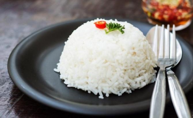 Berawal dari Makan Nasi, Usus Wanita Ini Bengkok hingga Dilarikan ke Rumah Sakit