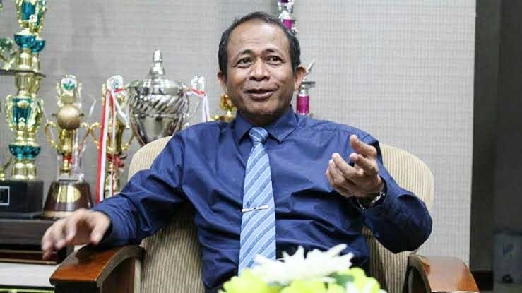 Hakim Vonis Bebas Mantan Rektor UHO Usman Rianse