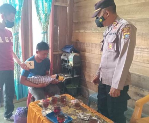 Hendak ke Pasar, Pedagang Sayur Ini Temukan Bayi di Teras Rumah