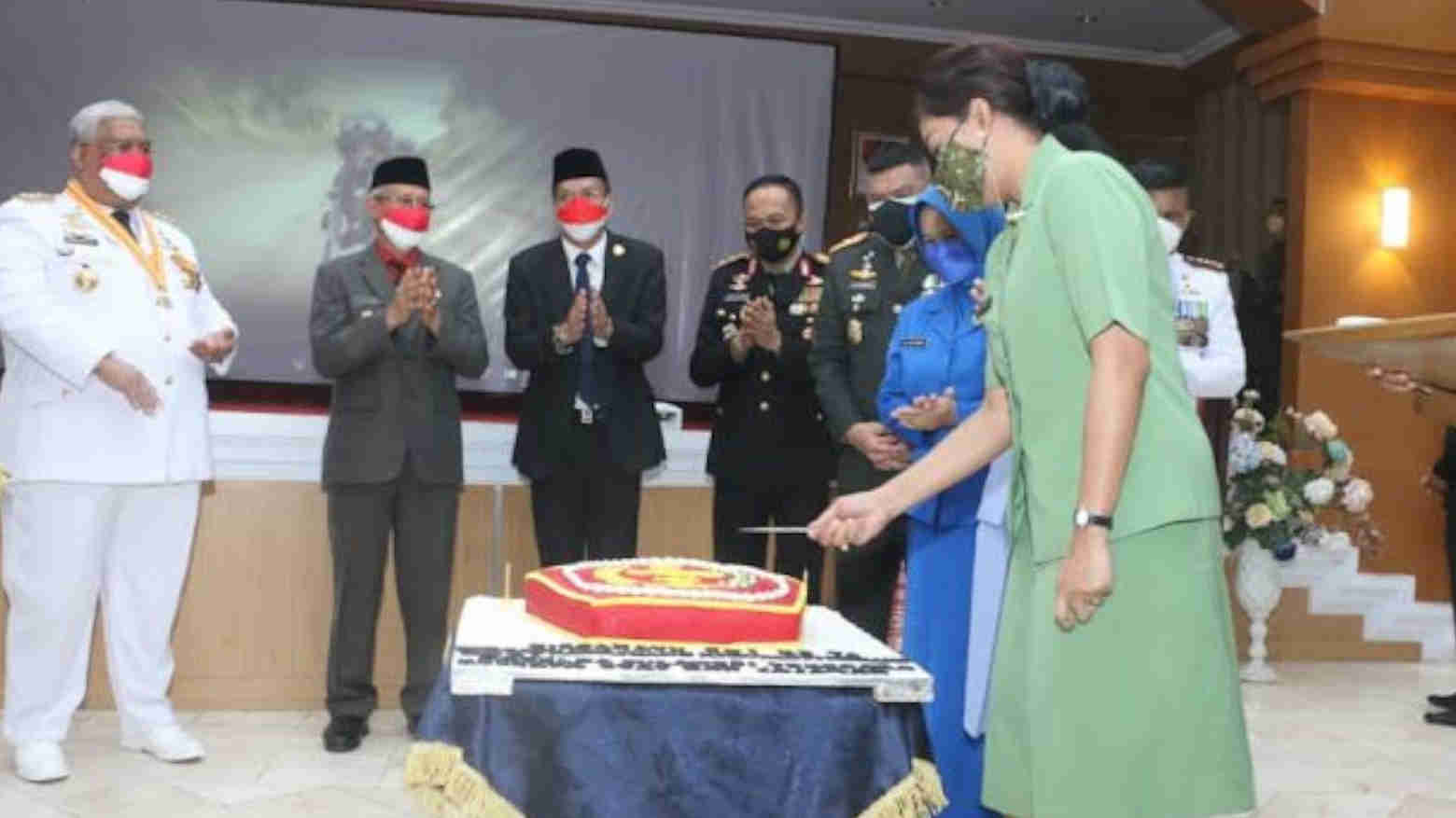 HUT ke-76, Gubernur Ali Mazi Sebut TNI Ikut Dorong Percepatan Pembangunan