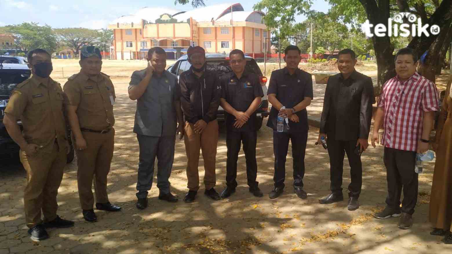 Komisi 2 DRPD Baubau Sidak Proyek Pembangunan Stadion Betoambari