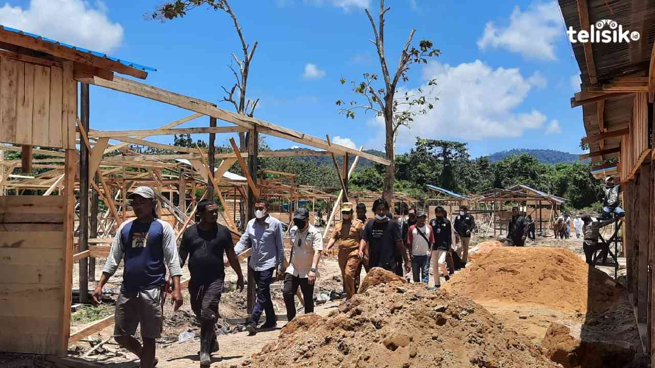 Pembina Pedagang Pasar Mokoau Ternyata Saudara Kandung Ketua PKS Sultra