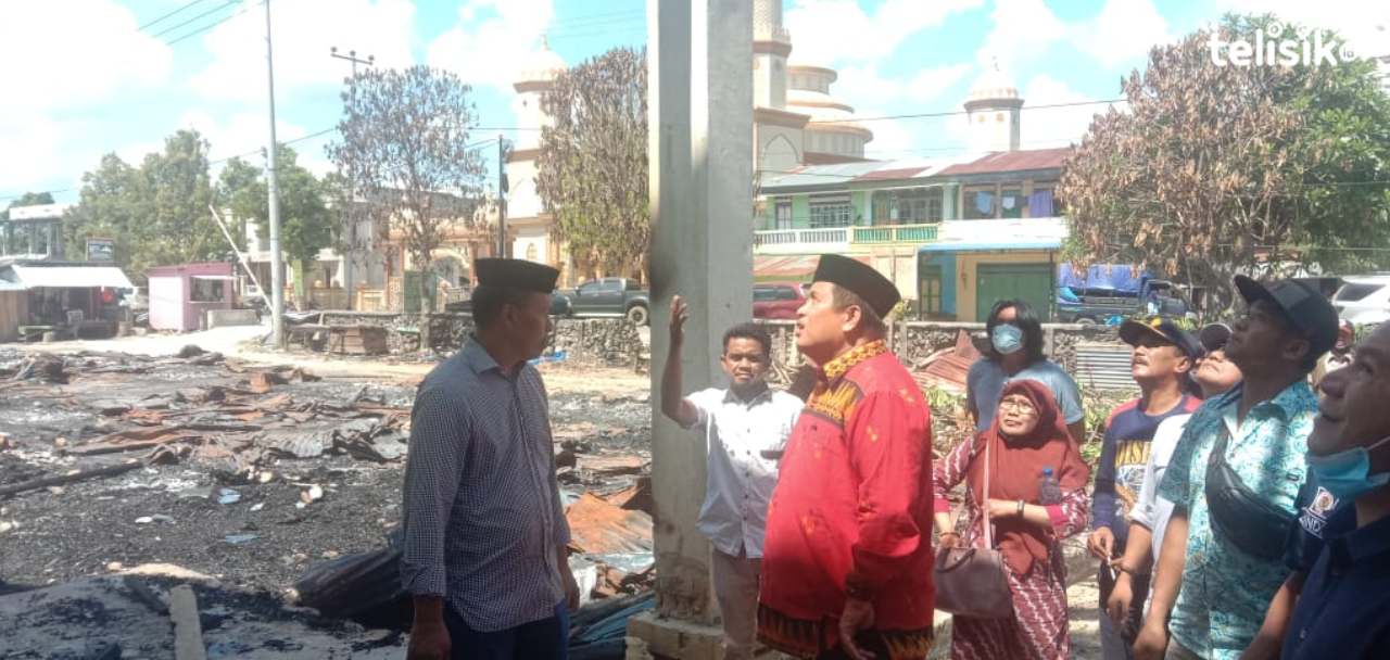 Pemkab Muna Siapkan Rp 1 Miliar Bangun 80 Kios yang Terbakar di Pasar Wakuru
