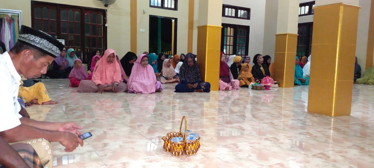 Peringati Maulid Nabi, Warga di Wakatobi Gelar Tradisi Maluju'a