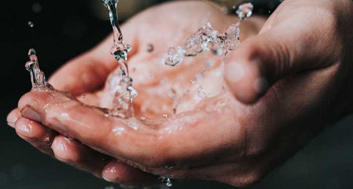 Rasulullah Anjurkan Hemat Air saat Berwudhu, Ini Alasannya