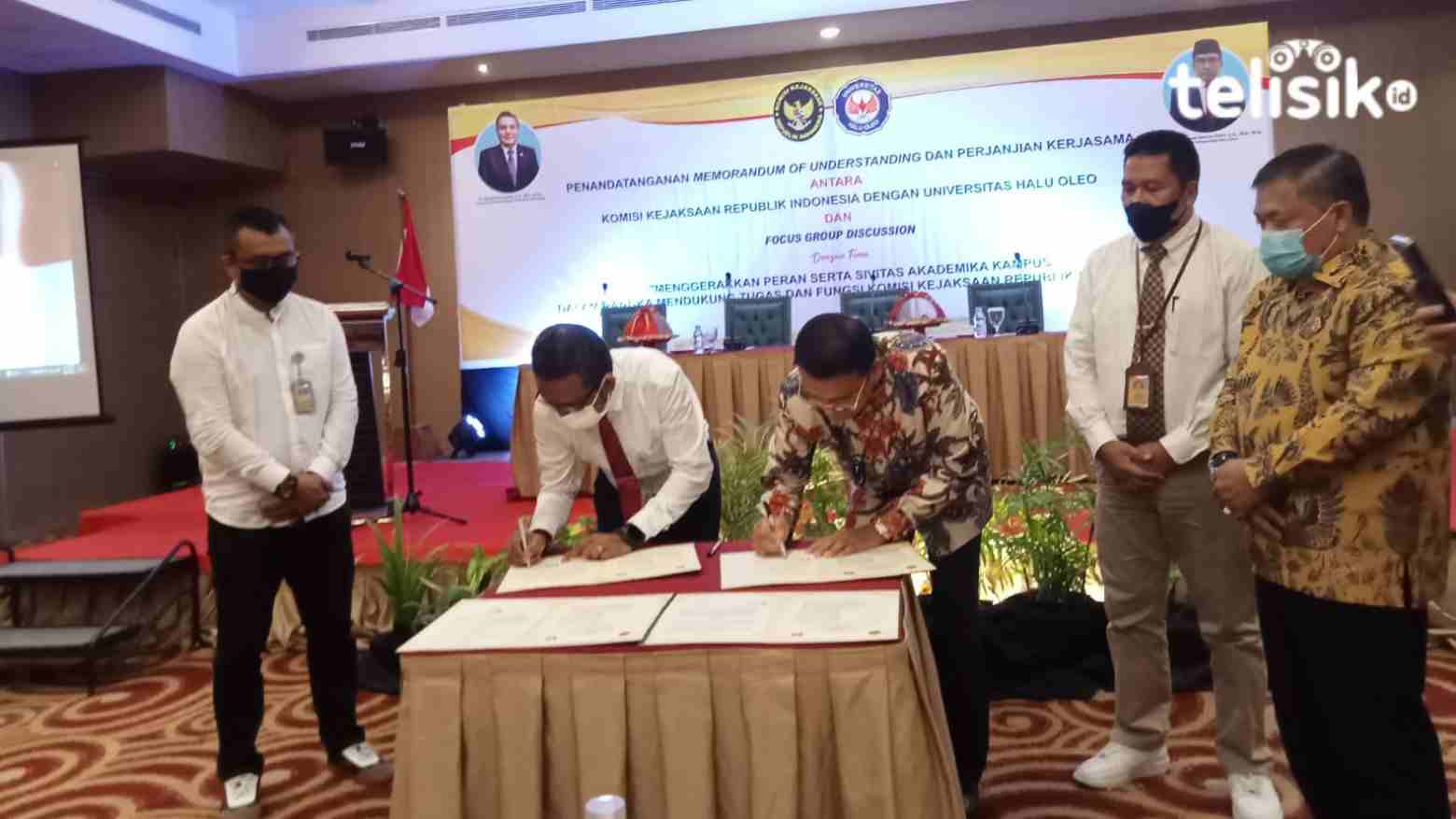 UHO Resmi Jalin Kerjasama dengan Komisi Kejaksaan RI