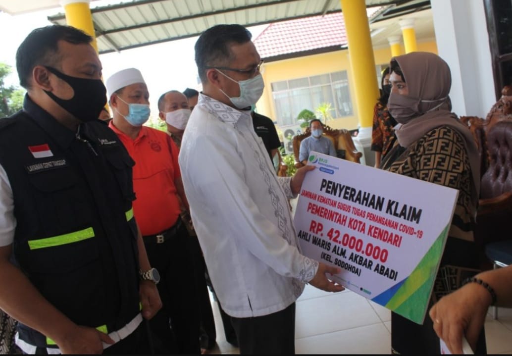 Asuransi, Benteng Terakhir Para Relawan COVID-19