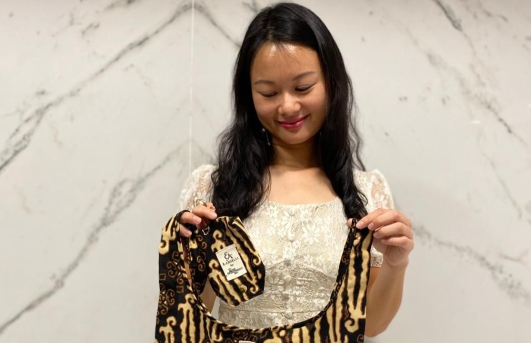 Cenderamata Karya Difabel Tembus Ajang Miss World 2021