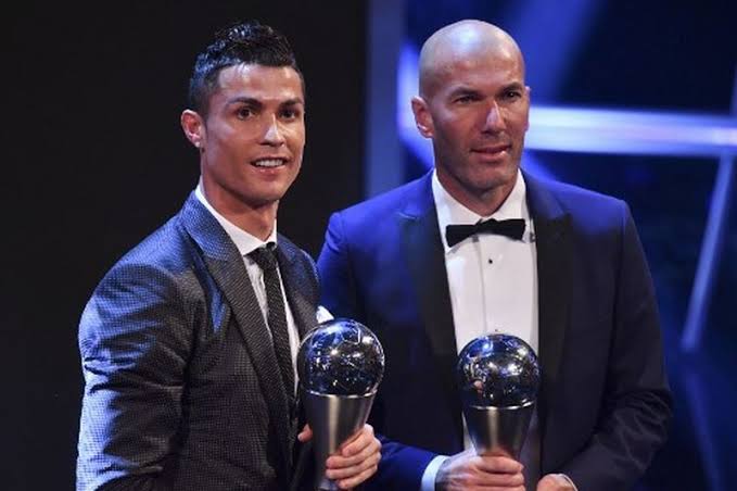 Cristiano Ronaldo Ajukan Zinedine Zidane Jadi Pelatih Man United