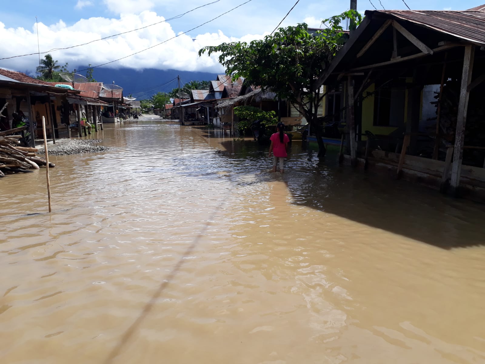 Dari 32 Kejadian Banjir di Awal November, Ada 9 Orang Meninggal