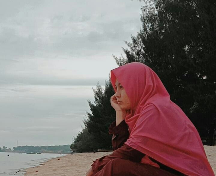 Ingin Bantu Orang Tua, Gadis Ini Bekerja Keras Sekolahkan Adik-adiknya