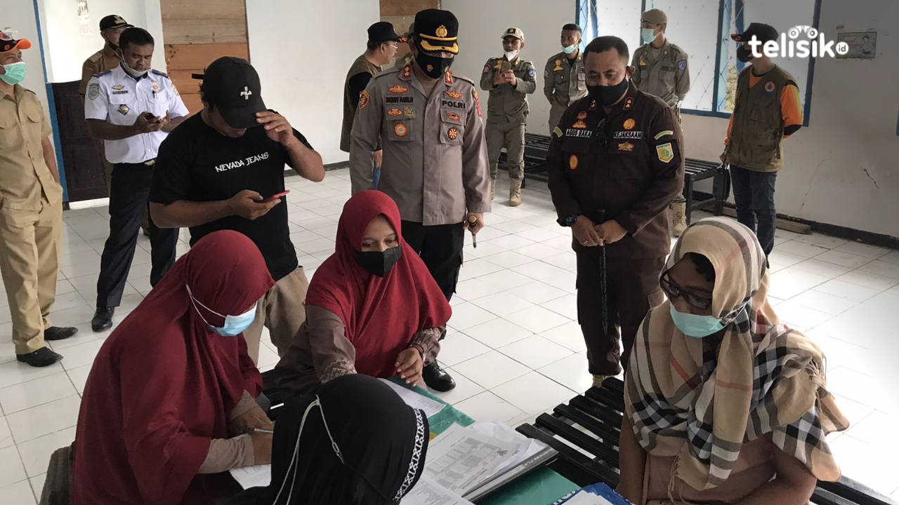 Kajari Muna Turun Tangan Gelar Vaksinasi di Pelabuhan Feri Tampo