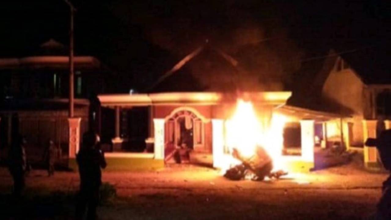 Kerusuhan di Lasalimu, Bupati Buton Minta Diselesaikan dengan Semangat Pomamaasiaka