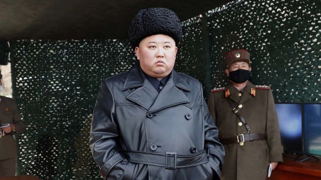 Kim Jong Un Larang Warga Pakai Mantel Kulit Seperti Dirinya