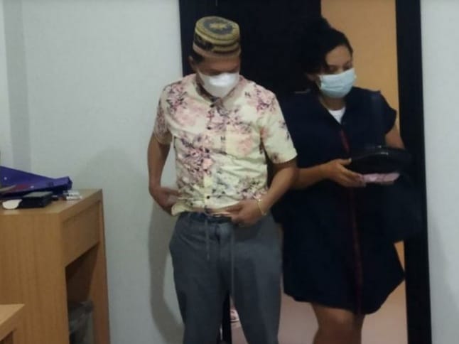 Pemilik Kampus Kesehatan Ini Kedapatan Selingkuh, Polisi Sita Dua Bungkus Kondom