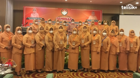 Sekda Sultra Ingatkan Dharma Wanita Jaga Kesehatan Mental