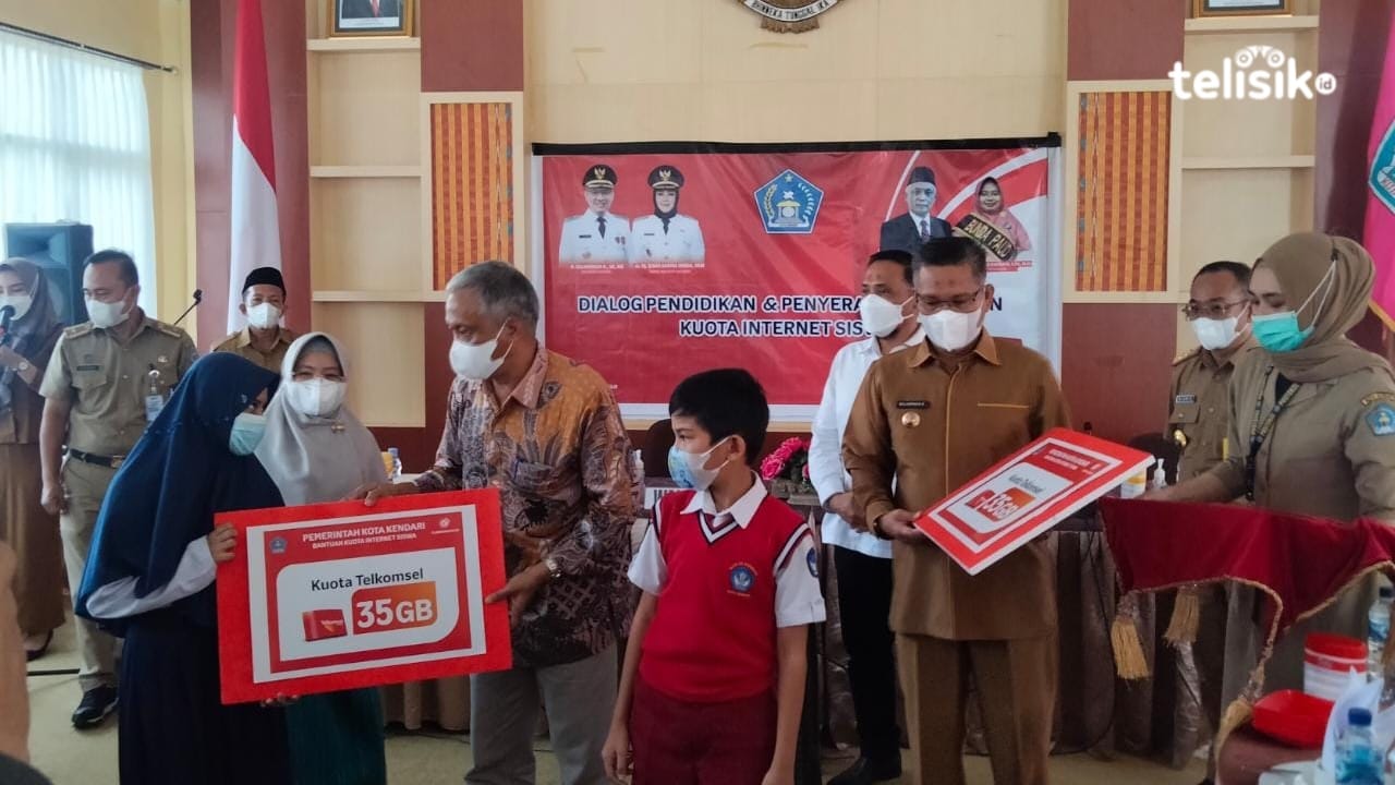 Tak Dapat Jatah dari Kemendikbud, 700 Siswa di Kota Kendari Terima Bantuan Kuota Internet
