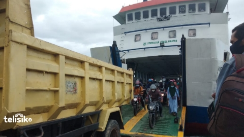 Tidak Ada Jadwal, Kapal Feri di Amolengo-Labuan Beroperasi Non Stop