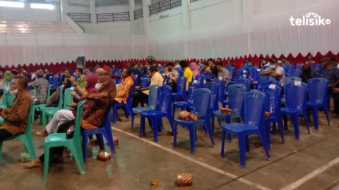 Banyak Kursi Kosong di Ekspose Pembangunan Bupati Muna