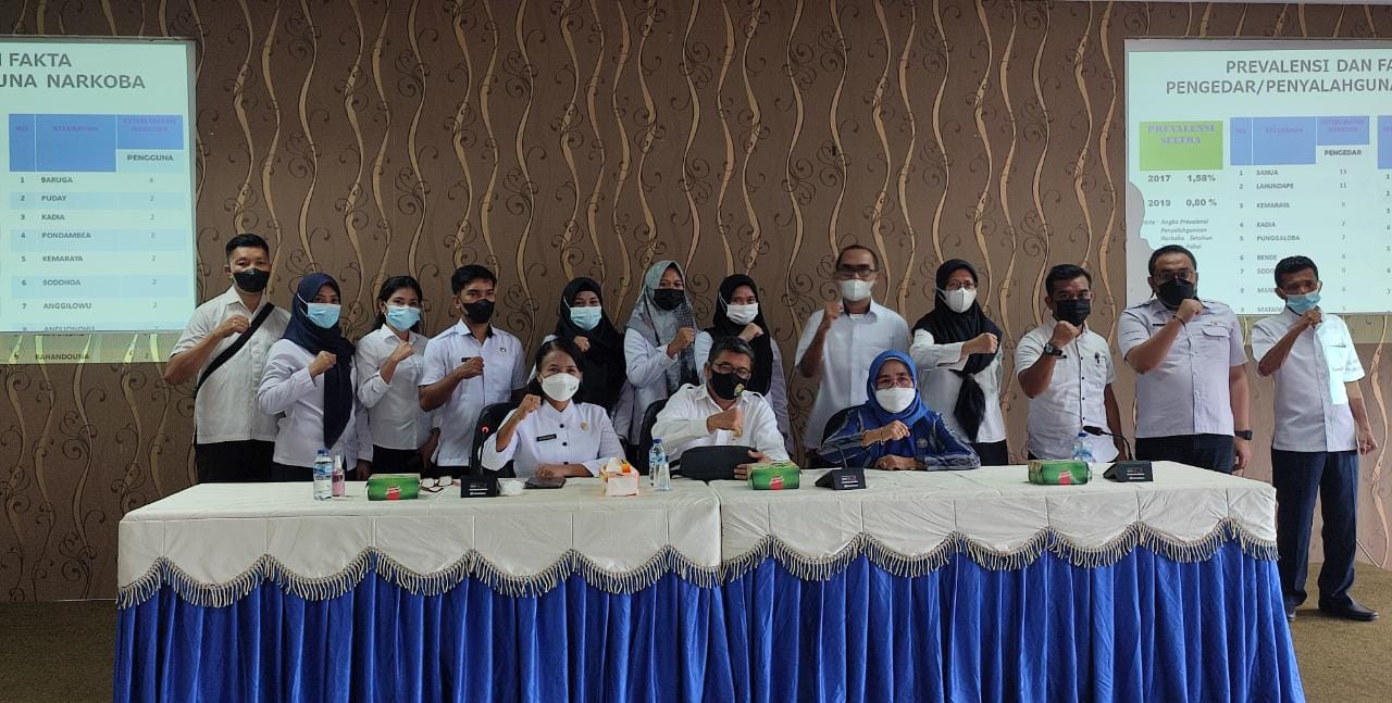 BNNP Sultra Sosialisasi Bahaya Narkoba dan Tes Urine Pejabat BAPPEDA