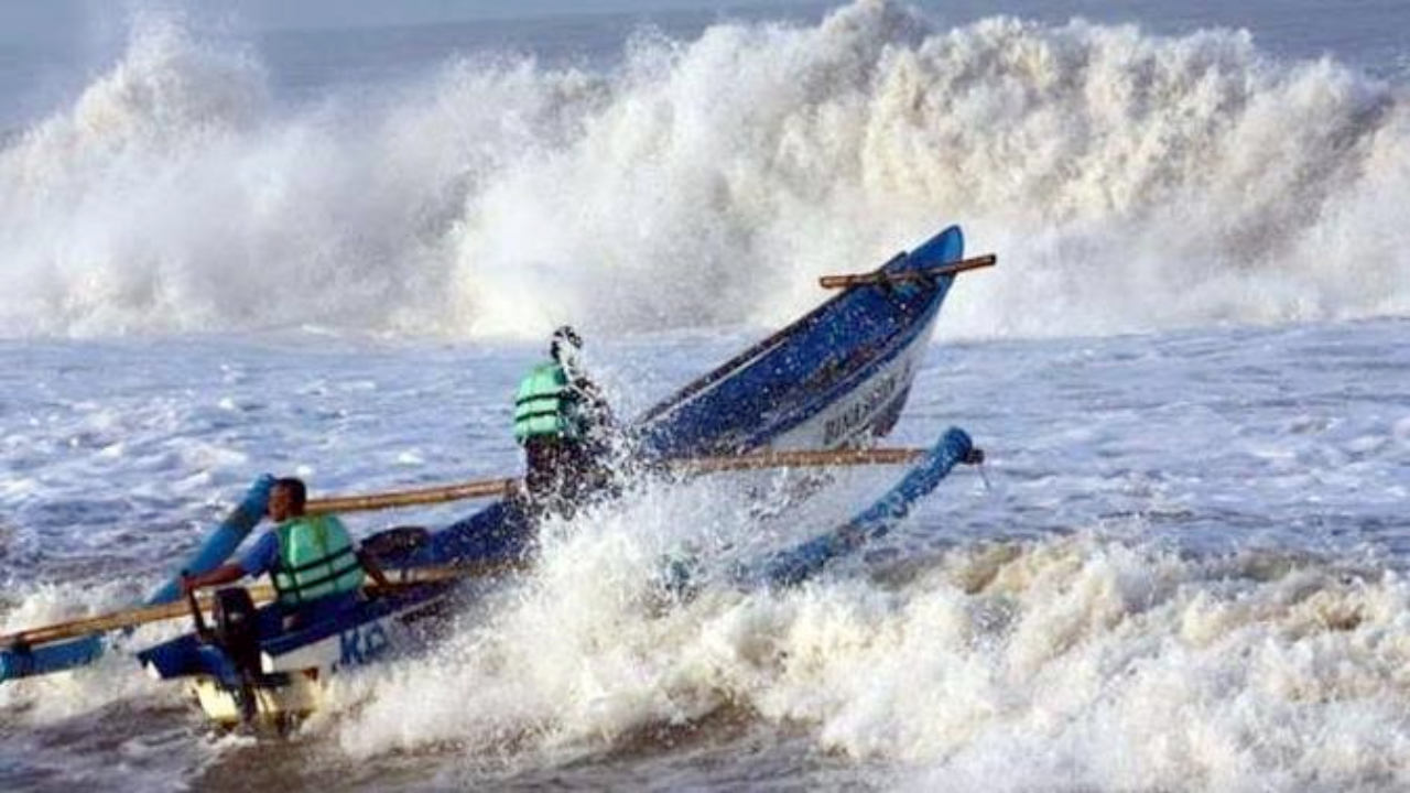 Hendak Memancing, Warga Buton Dihantam Ombak hingga Hilang