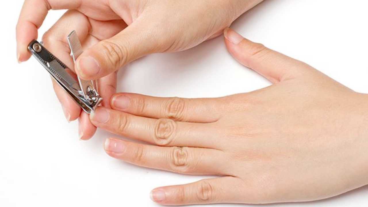 Jangan Potong Kuku Sembarangan, Ini Adabnya
