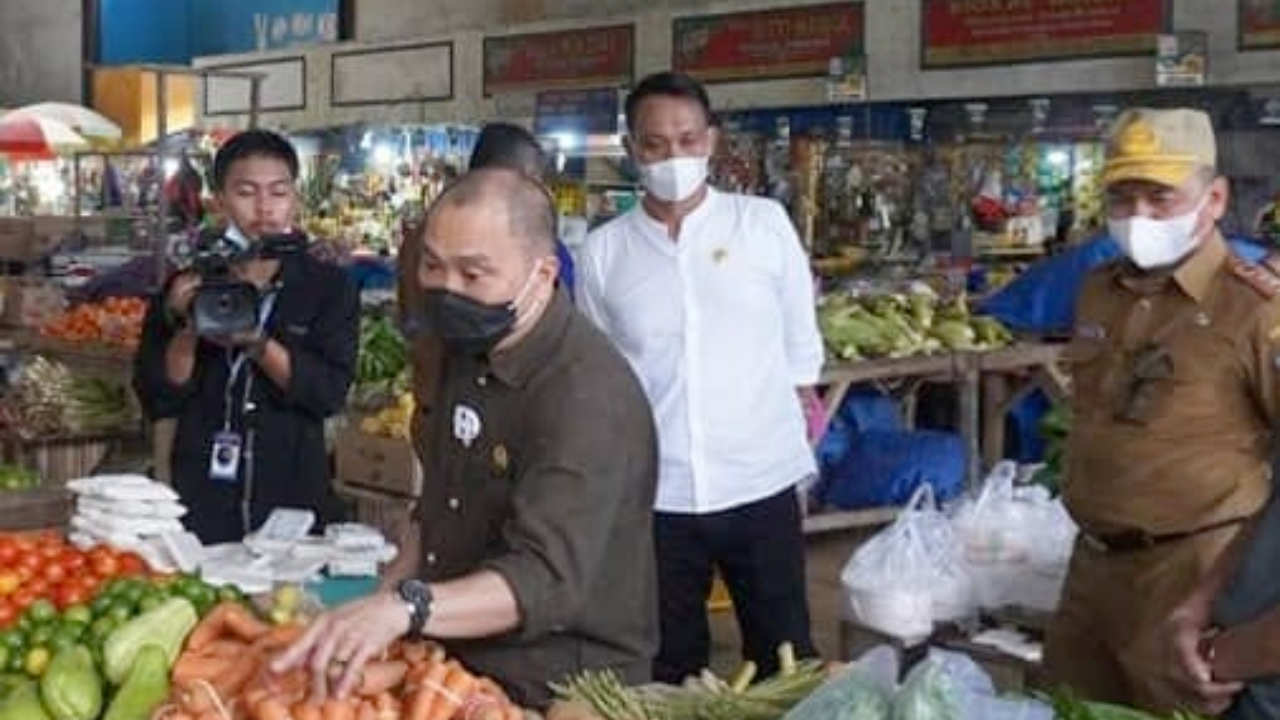 Komisi II DPRD Minta Dinas Perdagangan Awasi Kenaikan Harga Jelang Nataru
