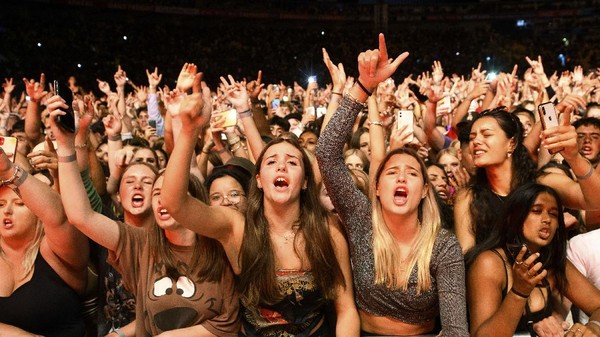 Pesta Ini Digelar untuk Hilangkan Keperawanan Wanita